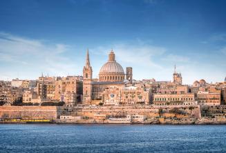 Uitzicht op Valletta vanuit de Sliema Ferry