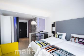 Moderne kamer in het Hotel Valentina, Malta